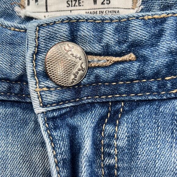 Free People Mid-Rise Raw Hem Ankle Distressed Jeans - 25 - Picture 6 of 8